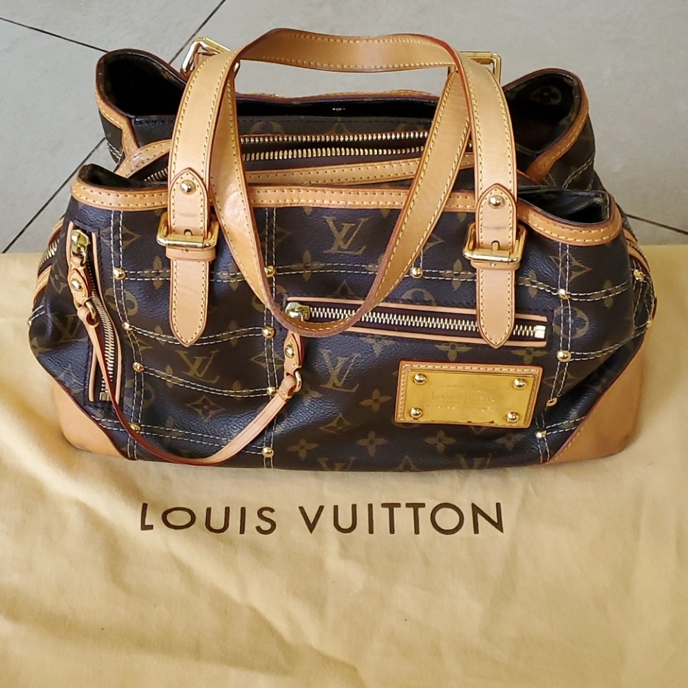 100% Authentic Louis Vuitton Monogram Riveting